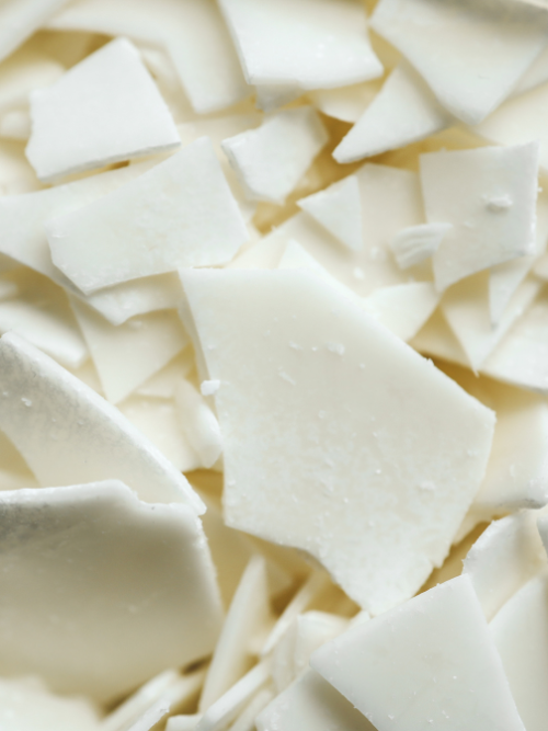 natural candle wax for eco friendly candle making, this soy wax is luxurious and used in candle making in Canada