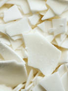 natural candle wax for eco friendly candle making, this soy wax is luxurious and used in candle making in Canada