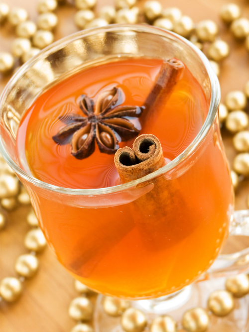 Aromatic Hot Toddy fragrance oil with notes of bourbon and spices - Candlehaven.ca